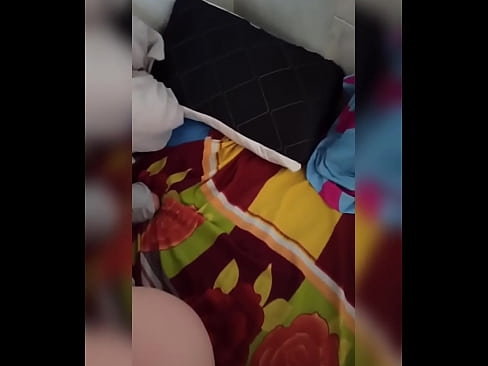 ❤️ Mnzanga amene ndimagona naye amakhala yekha kunyumba chifukwa mwamuna wake amapita kutchuthi ndipo ndimatenga mwaiwo kumuseweretsa ndikudzaza matako ake ndi mkaka. ️ pa ife% ny.courseclass.ru% ﹏